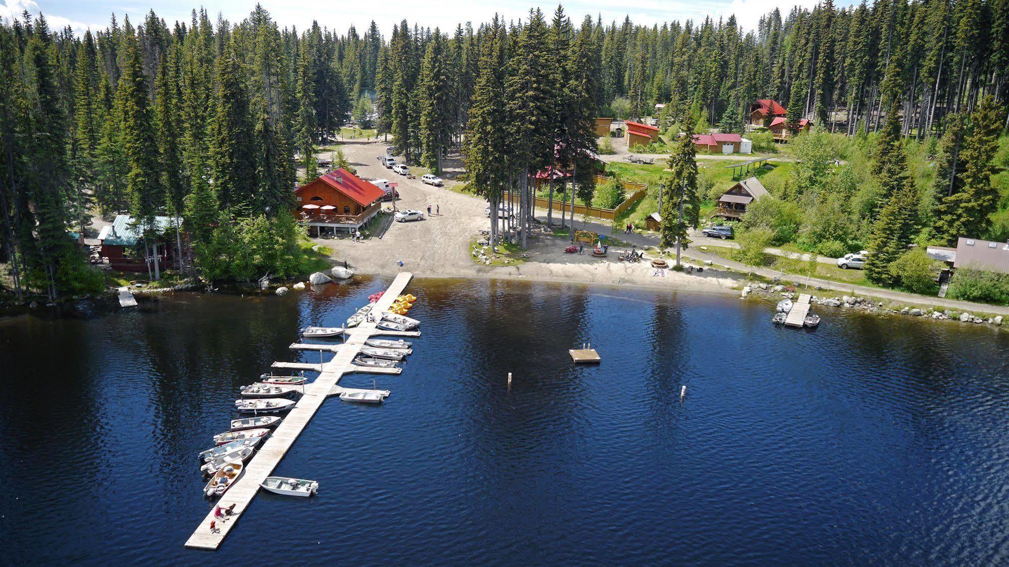 Beaver Lake Mountain Resort Kelowna Exteriör bild